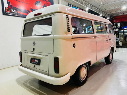 Volkswagen Kombi 1.4 Standard Total Flex 3p
