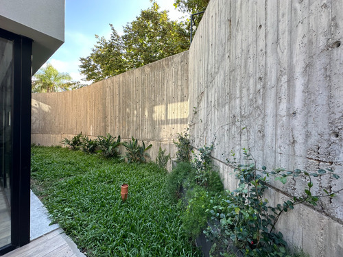 Aivi I - Parque Leloir : Duplex 3 Ambientes + Jardin