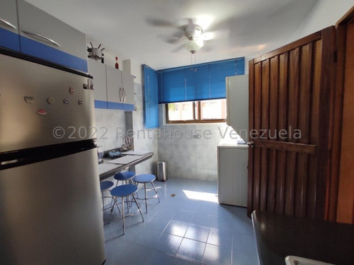 Gjg 25-10982 Vende Espacioso Apartamento 133 Mts2 Urb San Isidro Maracay