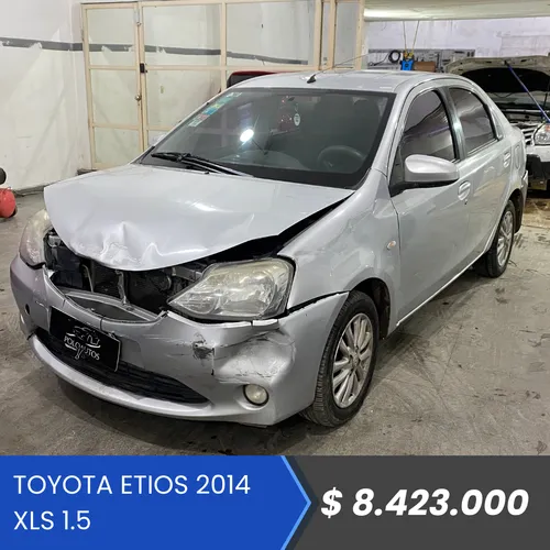 Toyota Etios Xls 2014 En Marcha Y Andando Chocado Poloautos
