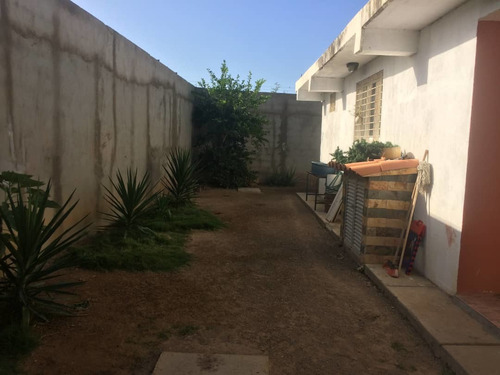 Imagen 10 de 14 de Casa Moderna En Venta Cumaná. Cantarrana Chara San Jose