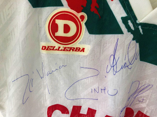 Camisa Portuguesa Autografada Elenco Brasileirão 1996