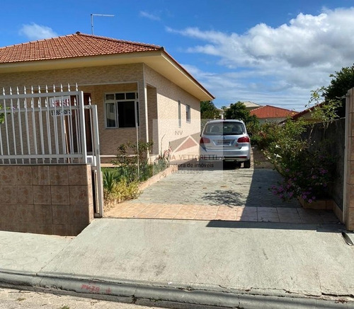 Casa A Venda No Bairro Ingleses Do Rio Vermelho Em - 4140-1