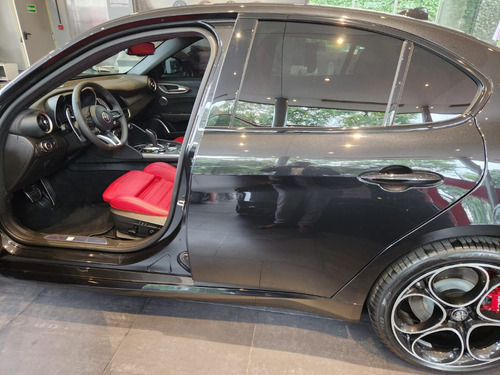 Alfa Romeo Giulia 2.0 280cv Veloce