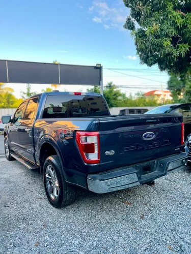 Ford F-150 Lariat 2021
