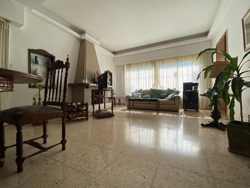 Imagen 2 de 30 de Casa Chalet Venta Necochea 1100 Ramos Mejia Lote 323 M2