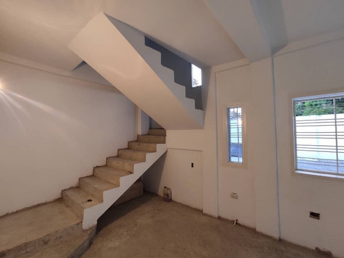 Imagen 7 de 17 de Townhouse En Venta En El Limon, Arias Blanco 04121994409
