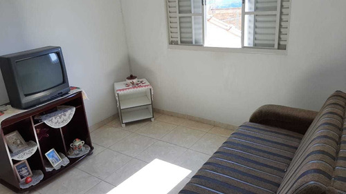 Apartamento Com Área Privativa , Terraço , Suite , Garagem Para Um Carro . - 802