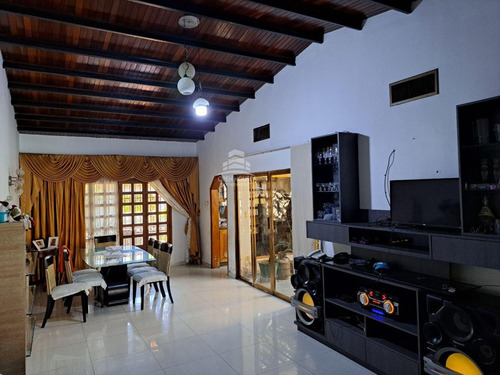 Casa Quinta Centurion