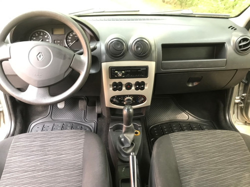 Renault Logan Expression Mt 2012