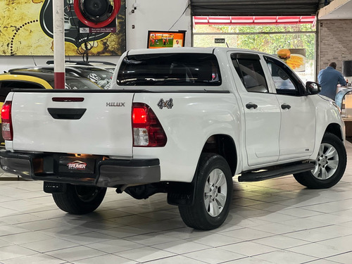 Toyota Hilux 2.8 Std Power Pack Cab. Dupla 4x4 Tdi 4p
