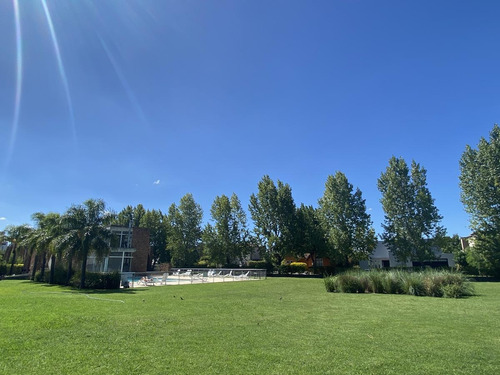 Imagen 4 de 10 de Departamento De 4 Ambientes En Venta Con Renta - Santa Barbara, Complejo Pradera !!