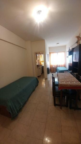 Imagen 3 de 5 de Temporada | 1 Ambiente Al Contrafrente