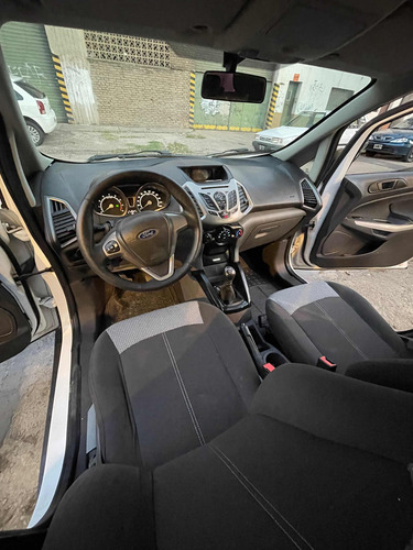 Imagen 4 de 25 de Ford Ecosport 2016 1.6 Se 110cv 4x2