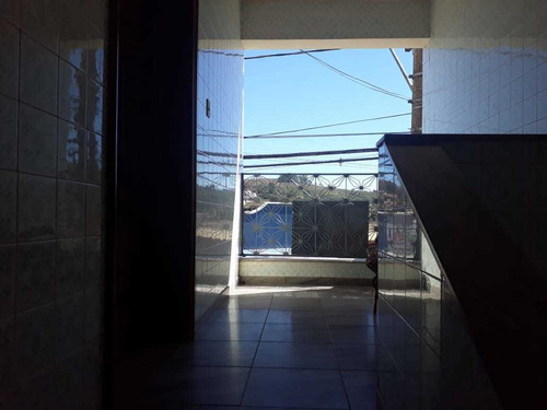 Casa Em Baependi Mg, Terra De Nhã Chica, Com 04 Quartos , Terreno 1.000 M2, Com Comercio Alugado Em Baixo. - 310
