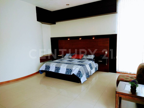 Casa En Venta En Residencial Esmeralda Norte, Colima, Col.