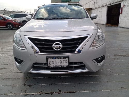Imagen 8 de 15 de Nissan Versa 2019 1.6 Exclusive Navi At