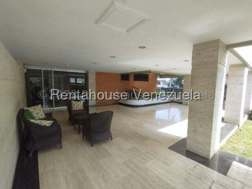 María Gabriela Martínez Vende Bello Apartamento En El Este De Barquisimeto, Cómodas Habitaciones, Planta Eléctrica, Cocina Tope De Granito, Aire Acondicionado, Vista Panorámica Y Vigilancia 24/7.