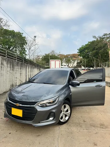 Chevrolet Onix 1.0T Premier Sedan At