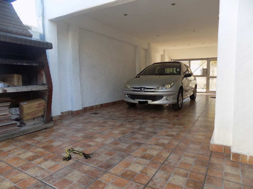 Casa S/lote Propio 4 Amb Pileta Garage Haedo Chico