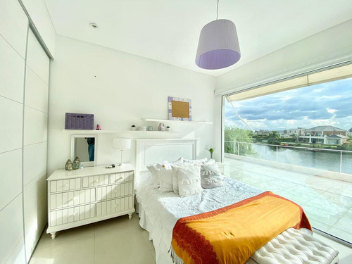 Alquiler Casa Alisos Nordelta: 5 Dorm. C/muebles - Piscina - A La Laguna