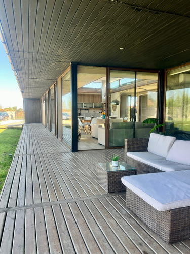 Espectacular Casa Autosustentable En Condominio Exclusivo