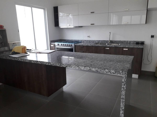 Imagen 4 de 12 de Casa Sola En Renta Vilanova Residencial