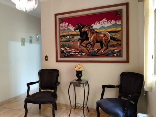 Casa À Venda Na Rua Engenheiro Wilson Houck, Jardim Da Glória, Taboão Da Serra - Sp - Liv-10676