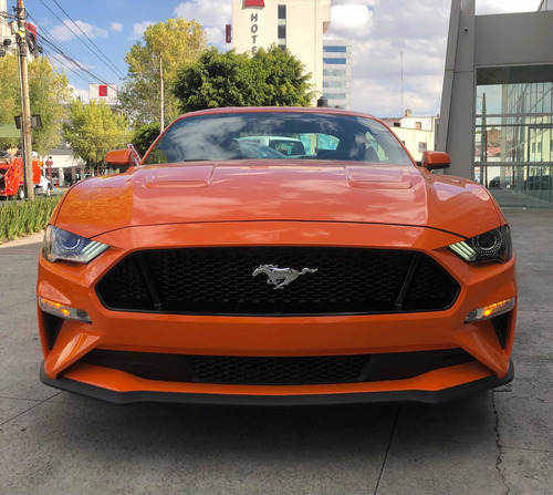 Imagen 2 de 12 de Ford Mustang Gt