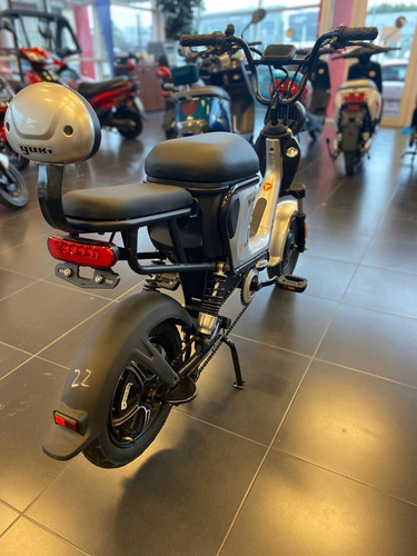 Imagen 13 de 22 de Bicicleta Eléctrica Yadea Modelo Yuki Motos Eléctricas