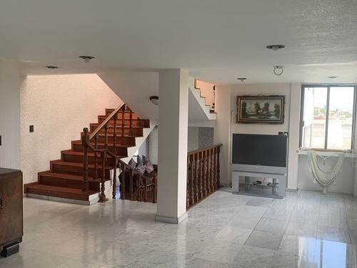 Casa Cerca De Palacio De Gobierno Toluca En Renta
