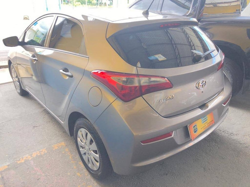 Imagem 4 de 14 de Hyundai Hb20 1.0 Comfort 12v Flex 4p Manual