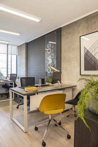 Oficina En Proyecto De Inmobiliaria Dhelos En O2