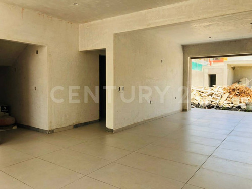 Casa Nueva En Venta, Fracc. Altos De Oaxtepec, Morelos, Renders