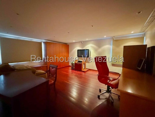 Casa En Venta En Colinas Del Tamanaco Jrz
