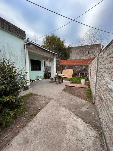 Imagen 14 de 19 de Casa Al Frente + Propiedad Al Fondo