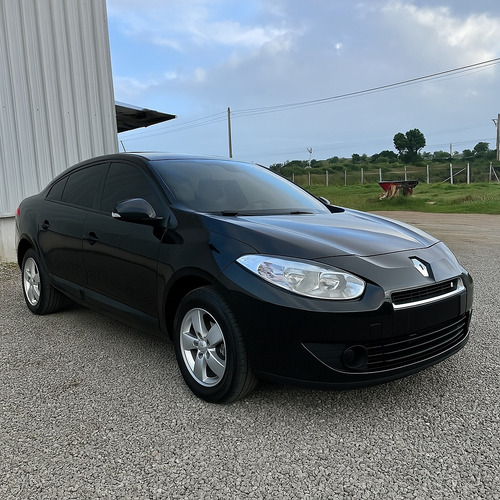 Renault Fluence 2.0 Dynamique Hi-flex 4p