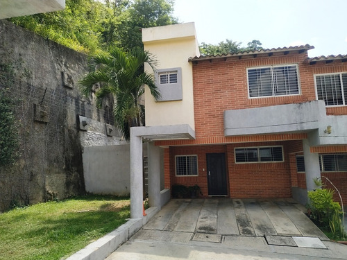 Imagen 2 de 27 de Fernando Guerrero Vende Town House Mañongo Urb Villas De Bugambillia