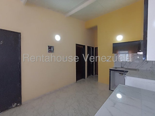 Alquiler Casa Urb El Bosque Cagua Gjg 25-15059