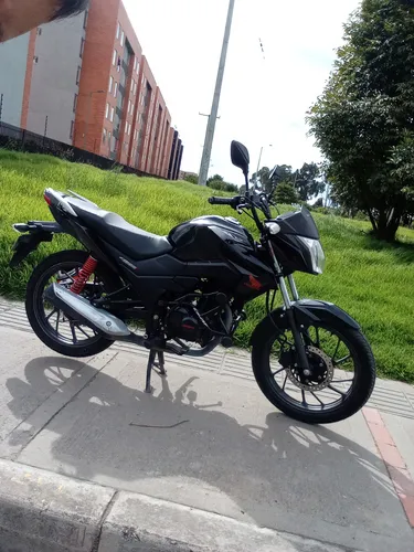 Modelo 2021 Con Papeles Hasta El Mes De Julio. Único Dueño,