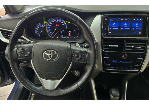 Toyota Yaris Sedán 1.5 16V FLEX SEDAN XLS CONNECT MULTIDRIVE