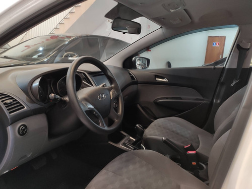 Imagem 7 de 9 de Hyundai Hb20s 1.6 Comfort Plus 16v Flex 4p Automático