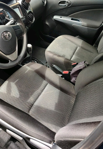 Toyota Etios 2017 1.3 16v X Aut. 5p