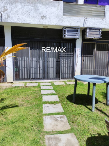 Venta De Apartamento En El Conjunto Residencial Villas De Fuente Mar