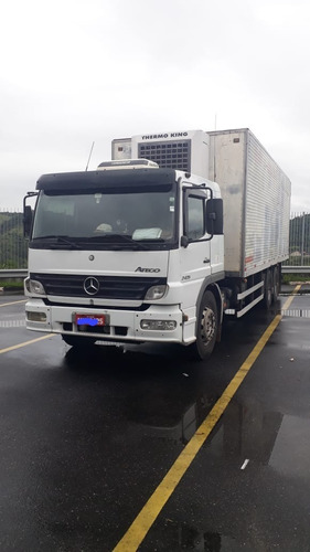 Mercedes Bens Atego 2425