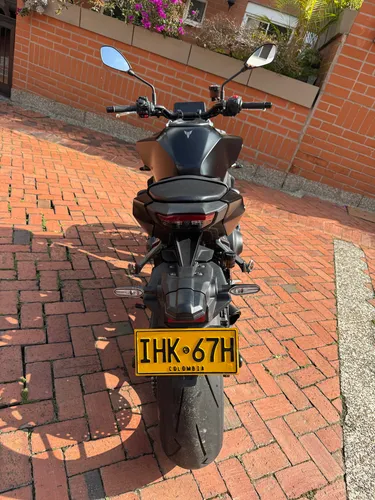 Mt 09 V4