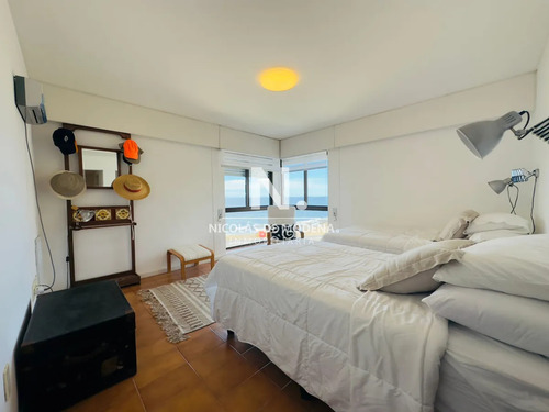 Apartamento En Venta, 4 Dormitorios, Torre De Categoría, Punta Del Este