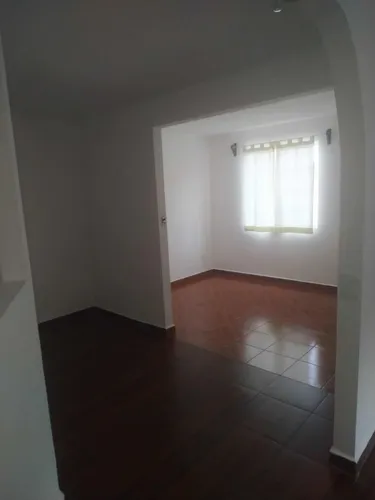 Casa Muy Amplia Ya Que Son Dos Unidas Por Dentro.