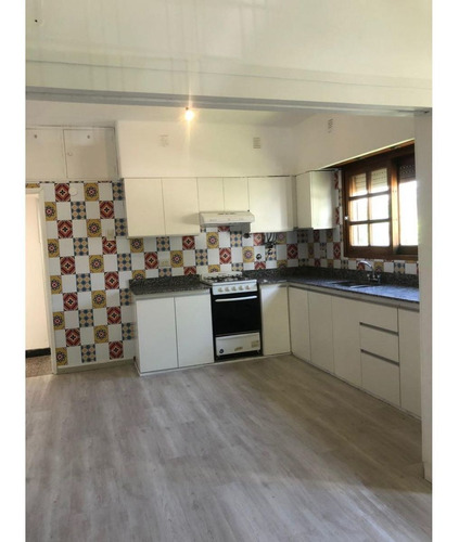 Imagen 5 de 18 de Venta Echesortu Casa Planta Alta, 4 Dormitorios