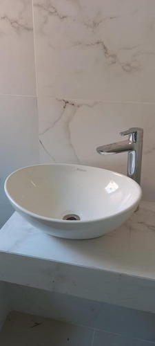 Imagen 4 de 9 de Casa En Venta A La Laguna Canton Barrio Norte A Estrenar